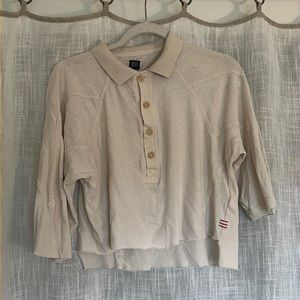 Urban outfitters collared cropped half sleeve top size small